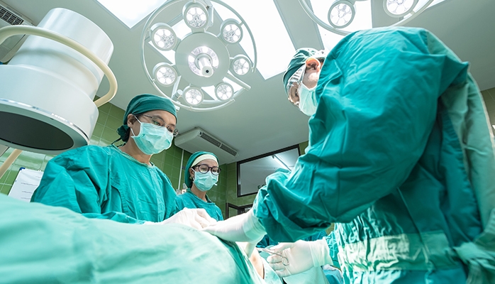 Drôme: le chirurgien rate une hystéroscopie à Montélimar, la patiente se retrouve handicapée